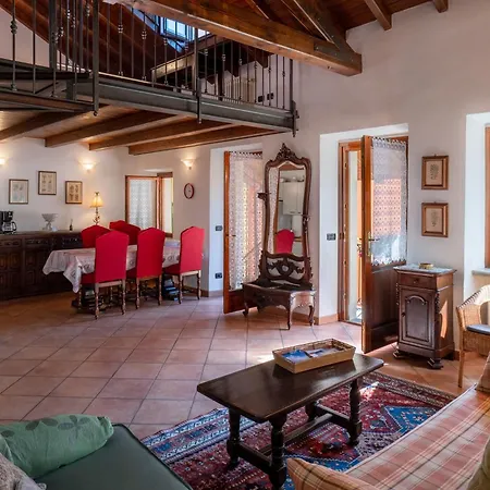 Casa Riale 2 شقة