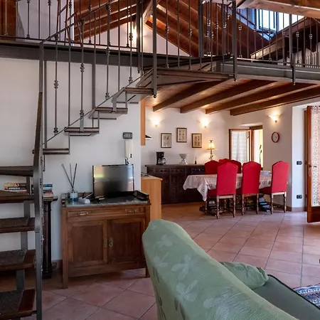 Casa Riale 2 ستريزا